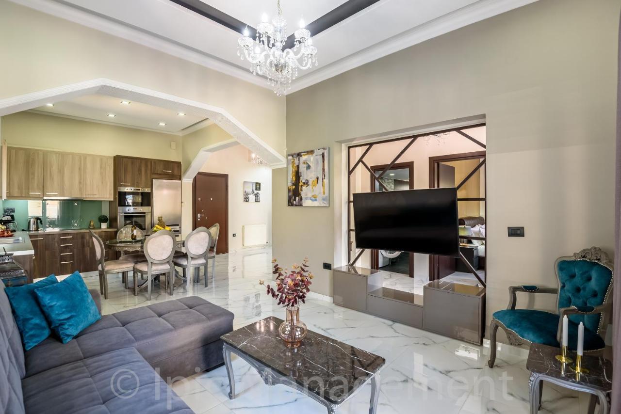 City Center Apartment With Rooftop Swimming Pool Chania  ภายนอก รูปภาพ
