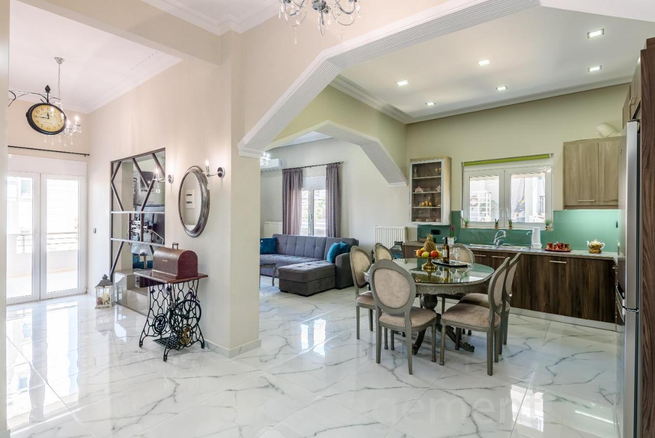 City Center Apartment With Rooftop Swimming Pool Chania  ภายนอก รูปภาพ